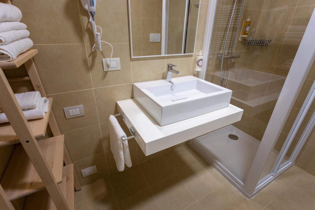 Habitat Guest House Trento Esterno foto