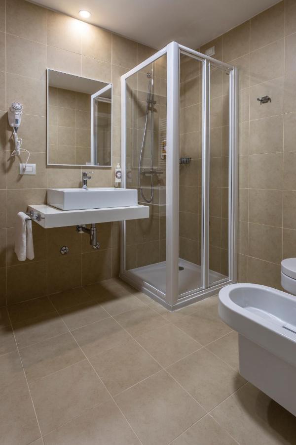 Habitat Guest House Trento Esterno foto